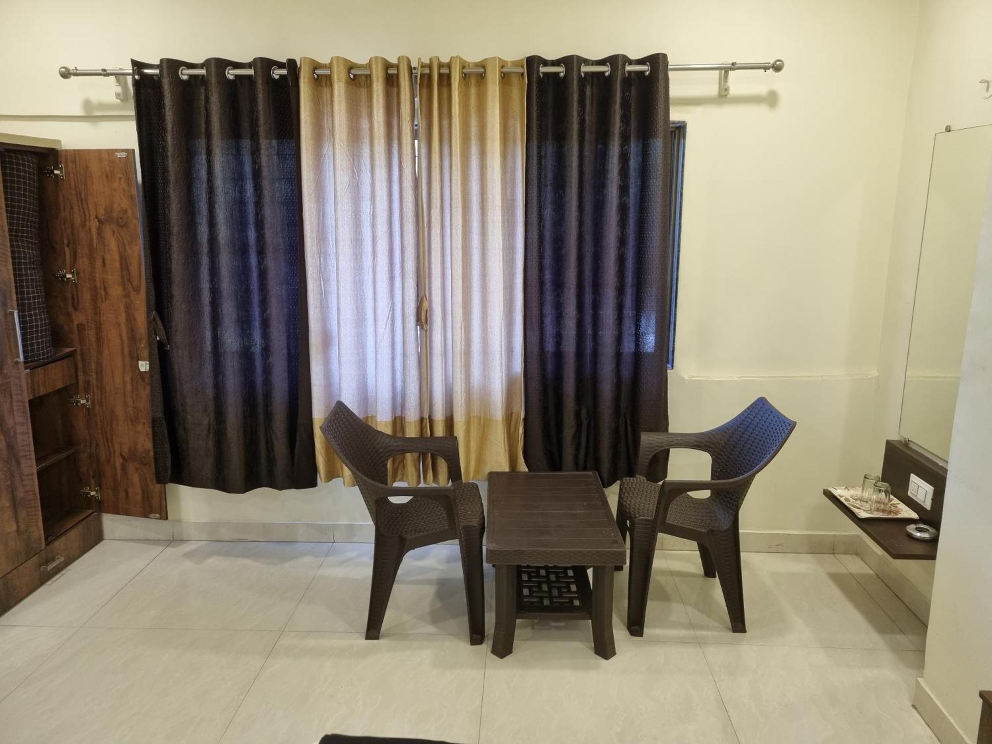 The Living Space Lonavala Eksteriør billede