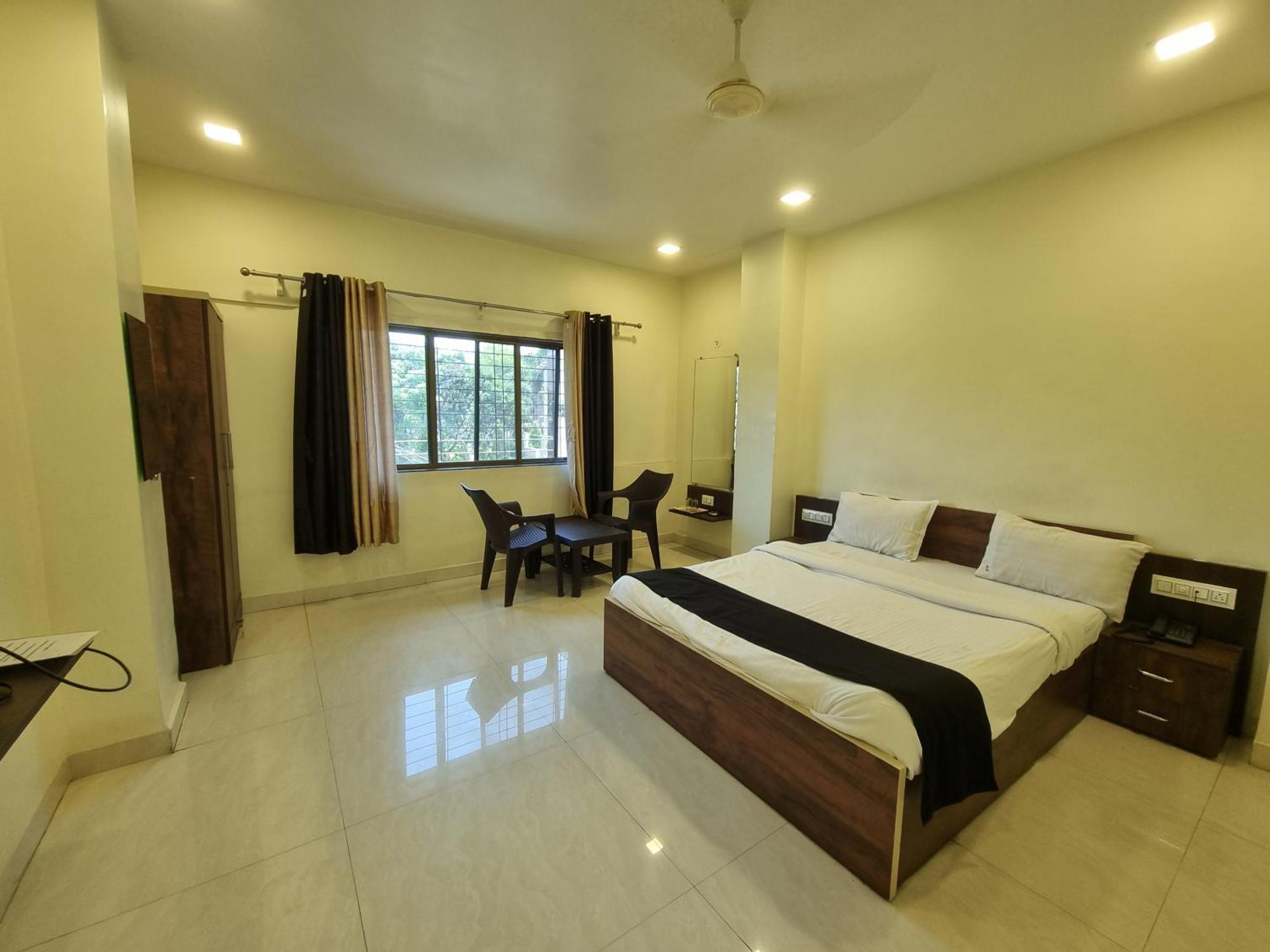 The Living Space Lonavala Eksteriør billede
